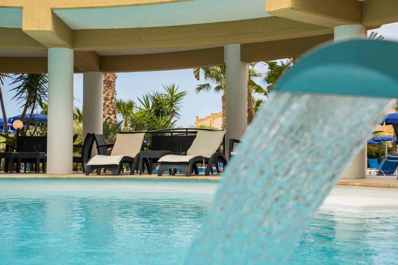 Dolcestate Hotel -Club Campofelice Di Roccella Eksteriør bilde